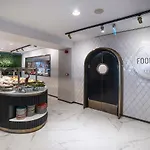 Vogue Supreme Hotell