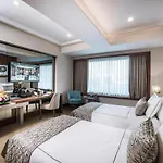 Vogue Supreme Hotell