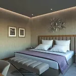 Vogue Supreme Hotell