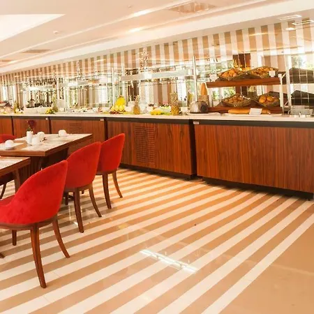 Vogue Supreme Estambul