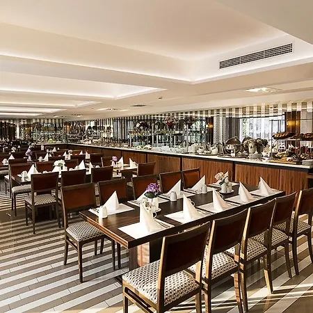 Vogue Supreme Estambul