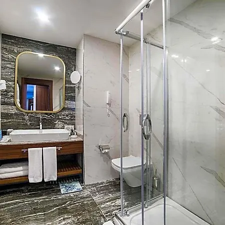 Hotell Vogue Supreme 4*