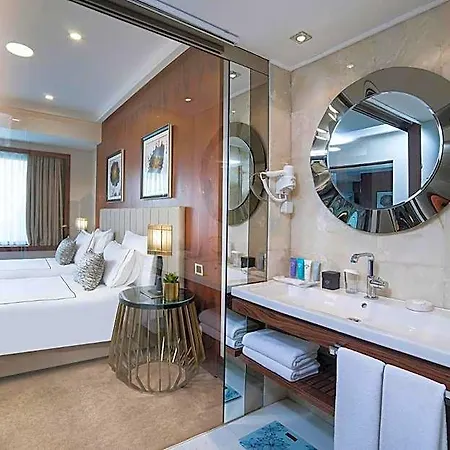 Vogue Supreme Hotell