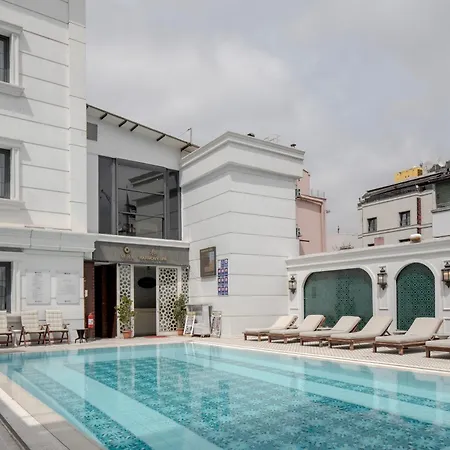 Sura Luxury Milion & Szálloda 4*