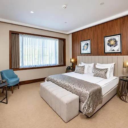 Sura Luxury Milion & 4*