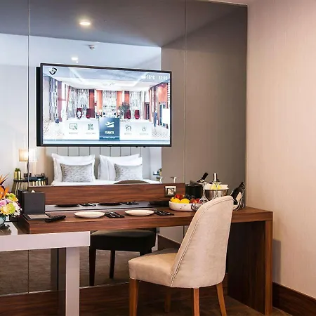 Hotel Sura Luxury Milion & 4*
