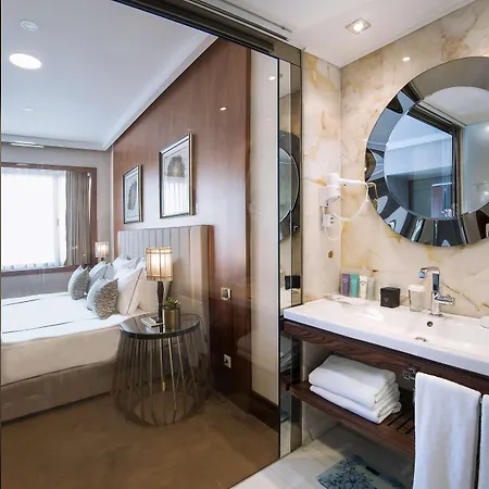 Sura Luxury Milion & 4* Istanbul