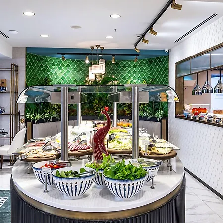 Hotel Sura Luxury Milion & 4*