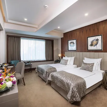 Vogue Supreme Hotel 5*