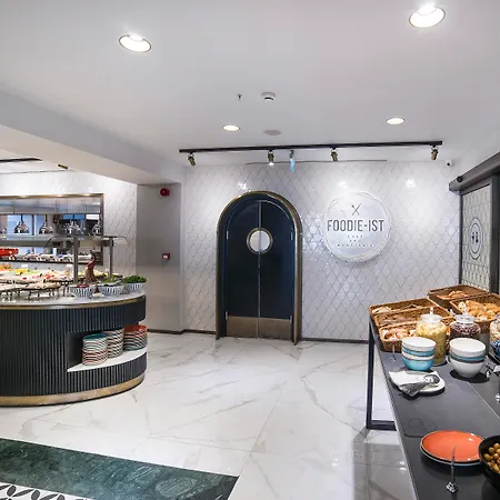 Vogue Supreme Hotel 5*