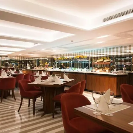 Vogue Supreme Hotel 5*