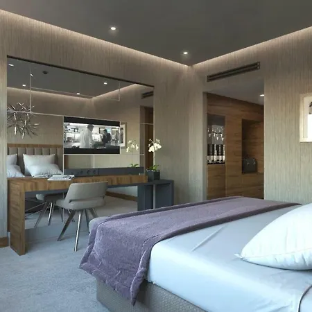 Hotel Vogue Supreme 5*