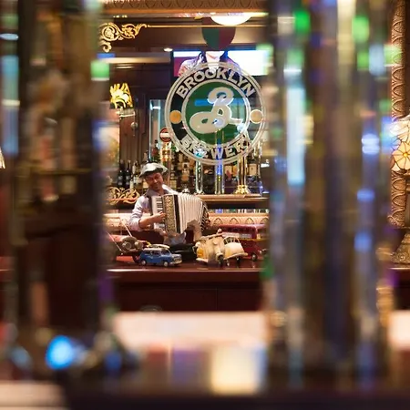 Vogue Supreme Hotel 5*