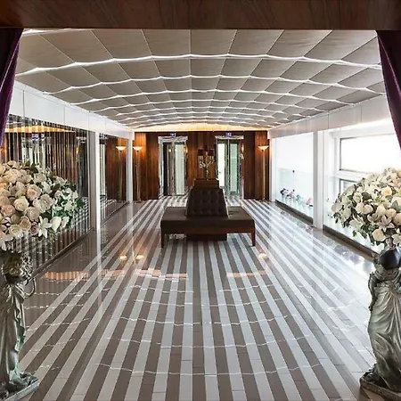 Szálloda Vogue Supreme 4*
